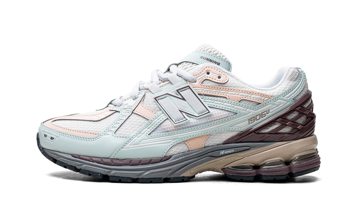 Overkicks - New Balance 1906D Clay Ash Licorice (M1906ND) - vista lateral