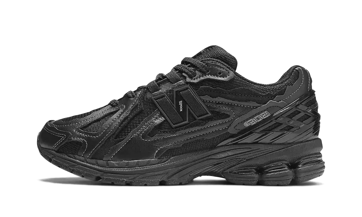 Overkicks - New Balance 1906D Protection Pack Black Leather (M1906DF) - vista lateral