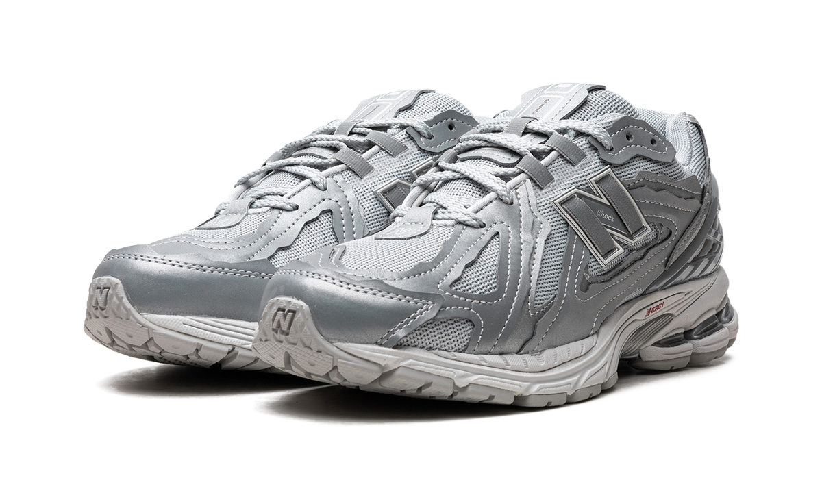 Overkicks - New Balance 1906D Protection Pack Silver Metallic (M1906DH) - vista trasera