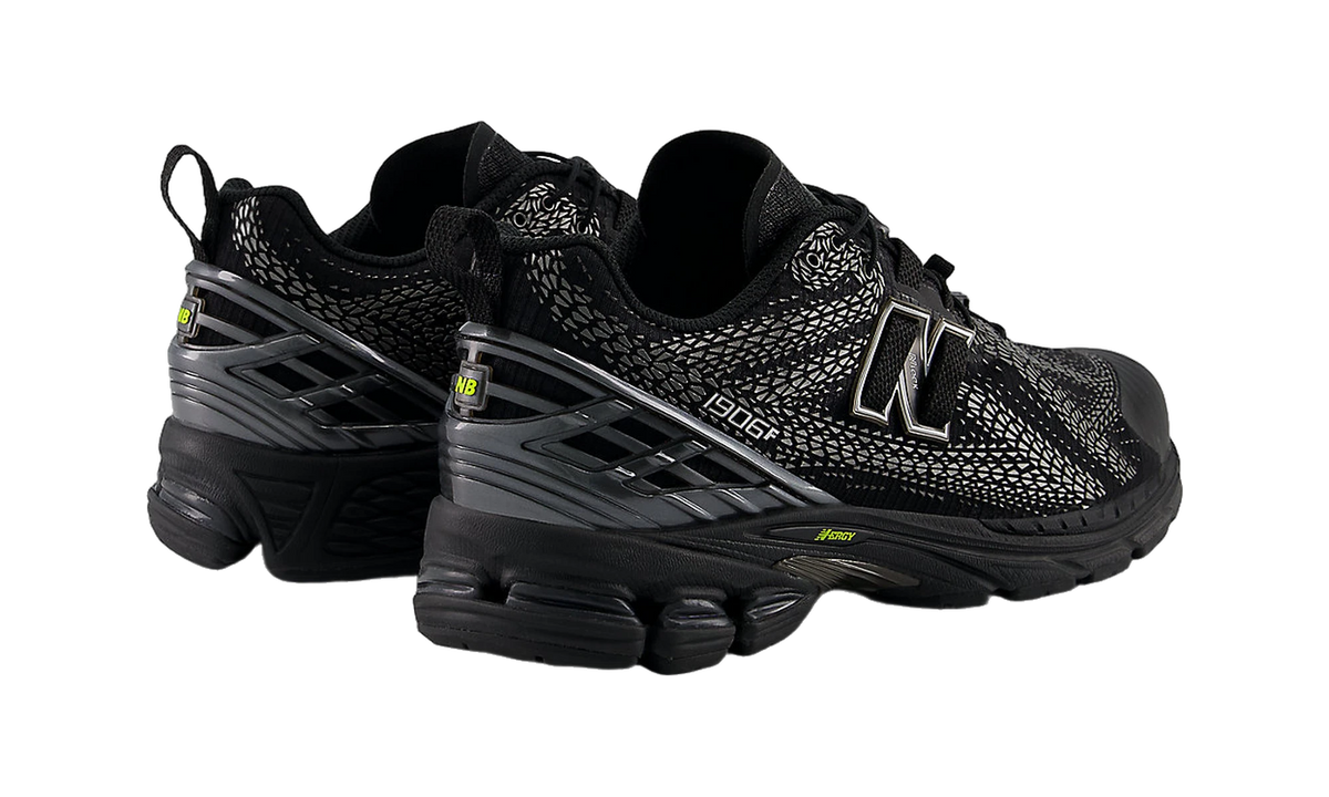 Overkicks - New Balance 1906F Black Alkaline Green (U19068PN) - par completo