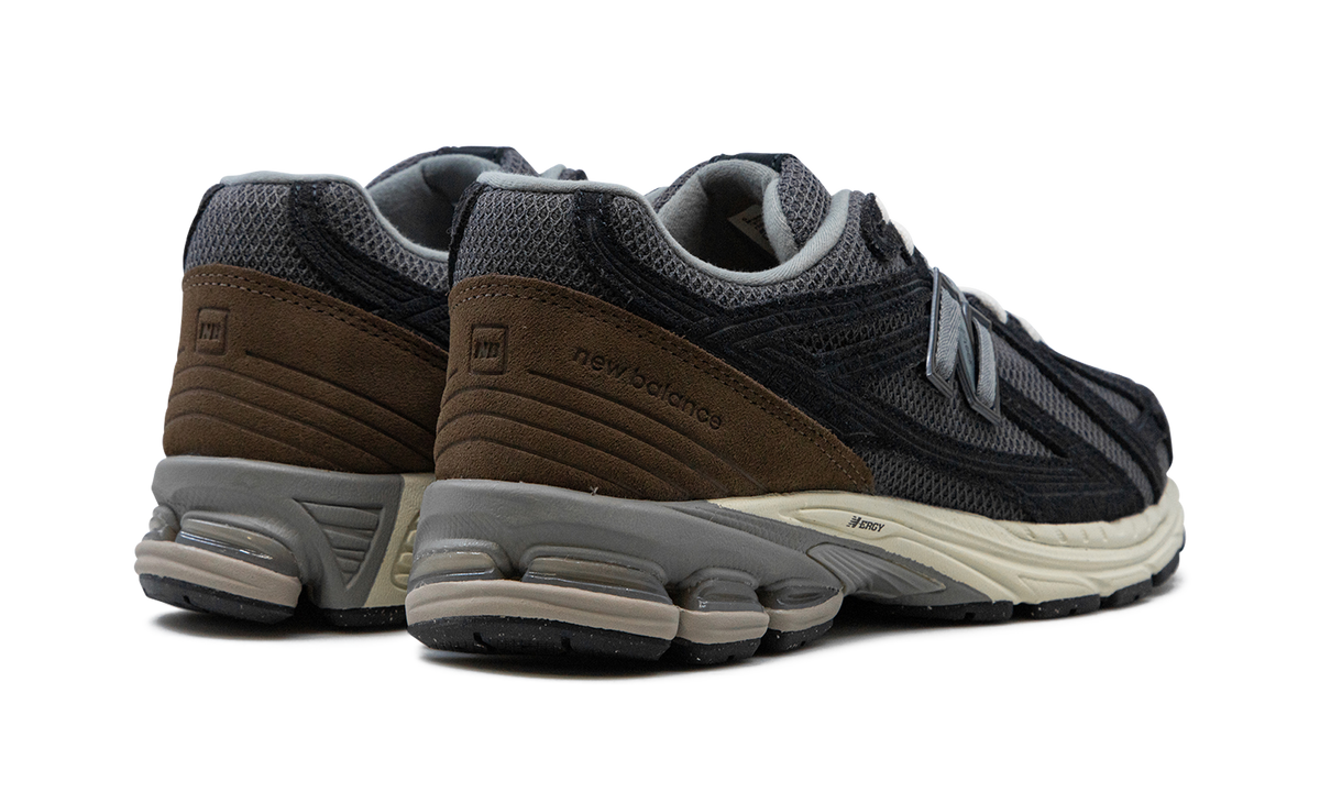 Overkicks - New Balance 1906F Phantom Dark Mushroom (M1906FE) - par completo