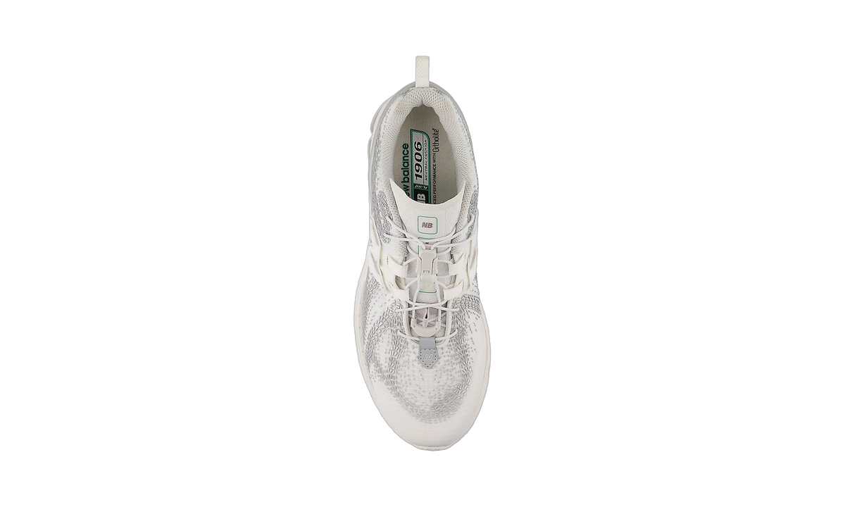 Overkicks - New Balance 1906F White Silver Metallic (U190611X) - par completo
