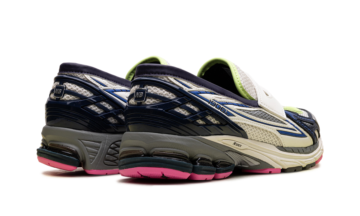 Overkicks - New Balance 1906L Neon Silver Metallic (U190667K) - par completo