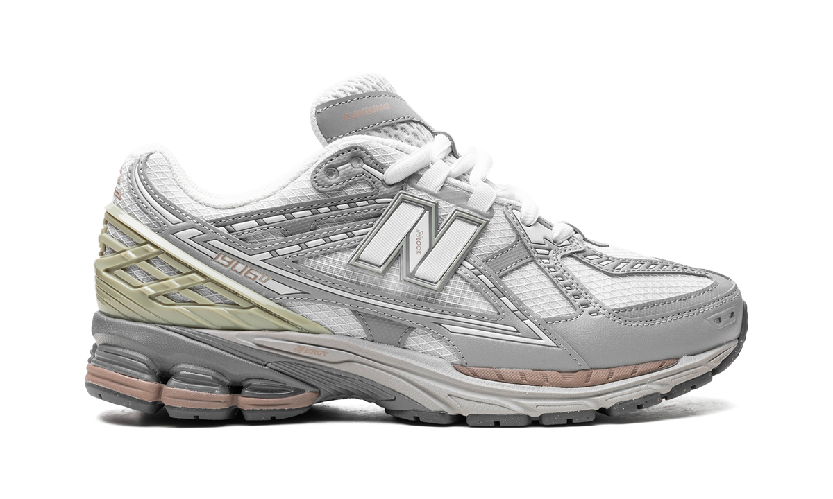 Overkicks - New Balance 1906N Team Away Grey (M1906NB) - detalle talón