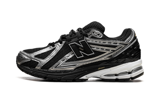 Overkicks - New Balance 1906R Black Grey White (U1906RCF) - vista lateral