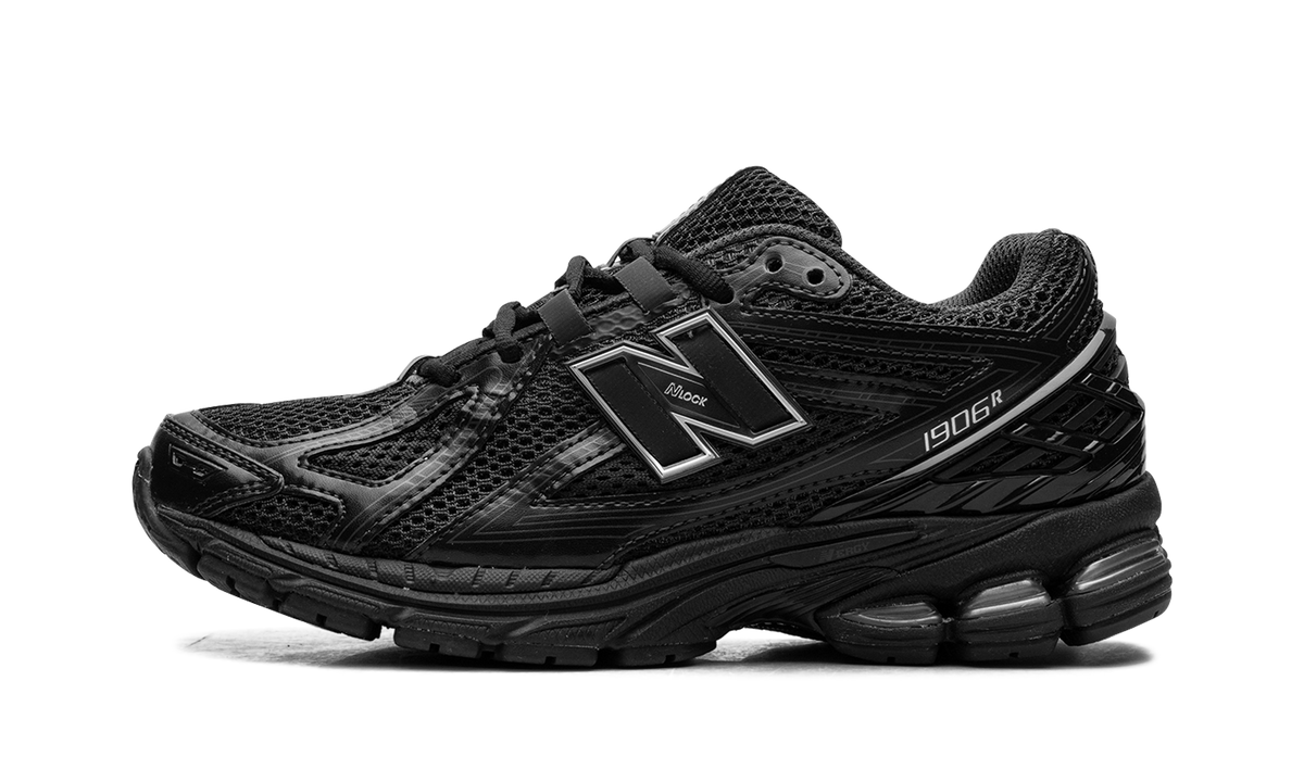 Overkicks - New Balance 1906R Black Metallic Silver (M1906RJB) - vista lateral