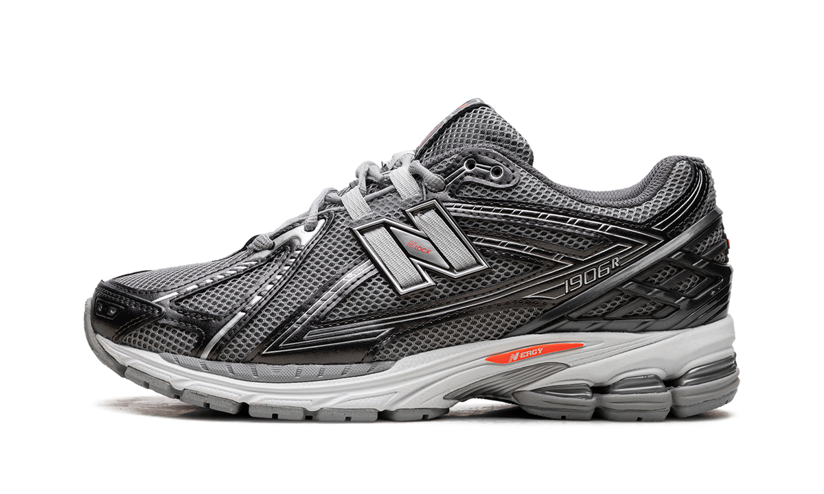 Overkicks - New Balance 1906R Black Metallic Urgent Red Slate (U1906RCO) - vista lateral