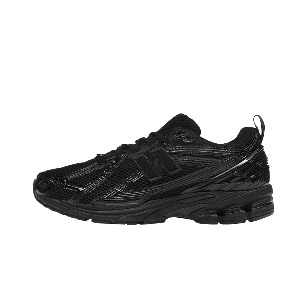 Overkicks - New Balance 1906R Black Patent (M1906RZO) - vista lateral
