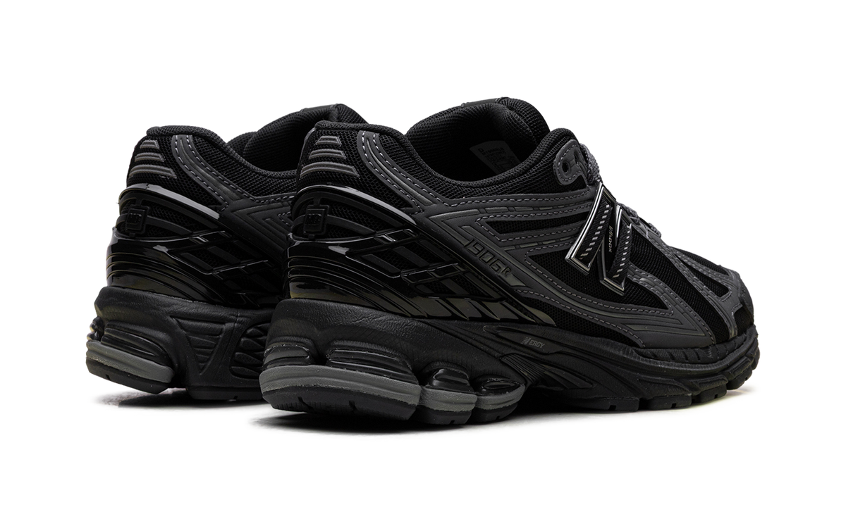 Overkicks - New Balance 1906R Black Phantom (M1906RLB) - par completo