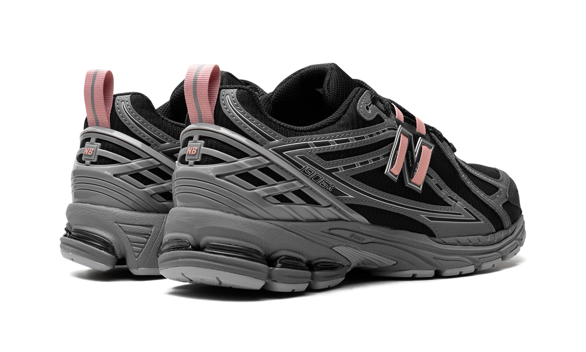 Overkicks - New Balance 1906R Black Pink Moon (M1906RHC) - par completo