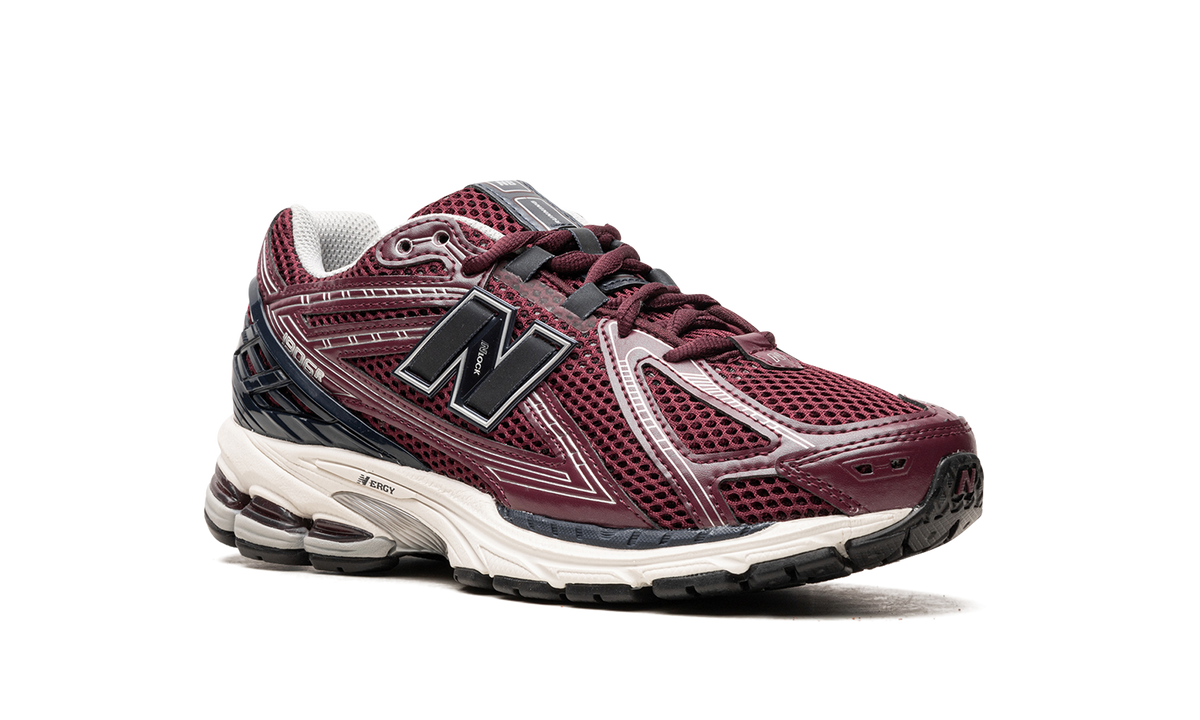 Overkicks - New Balance 1906R Burgundy Black (M1906RCC) - detalle lateral interior