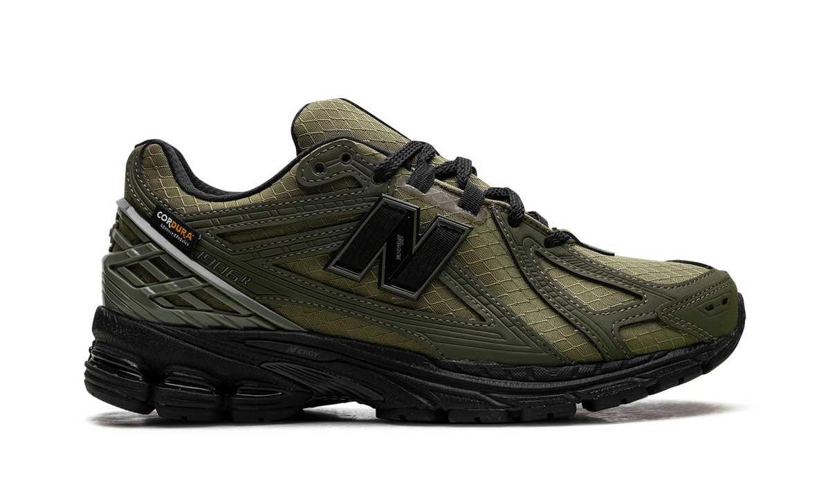 Overkicks - New Balance 1906R Cordura Dark Camo Green (M1906RWA) - detalle talón