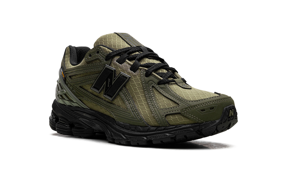Overkicks - New Balance 1906R Cordura Dark Camo Green (M1906RWA) - detalle lateral interior