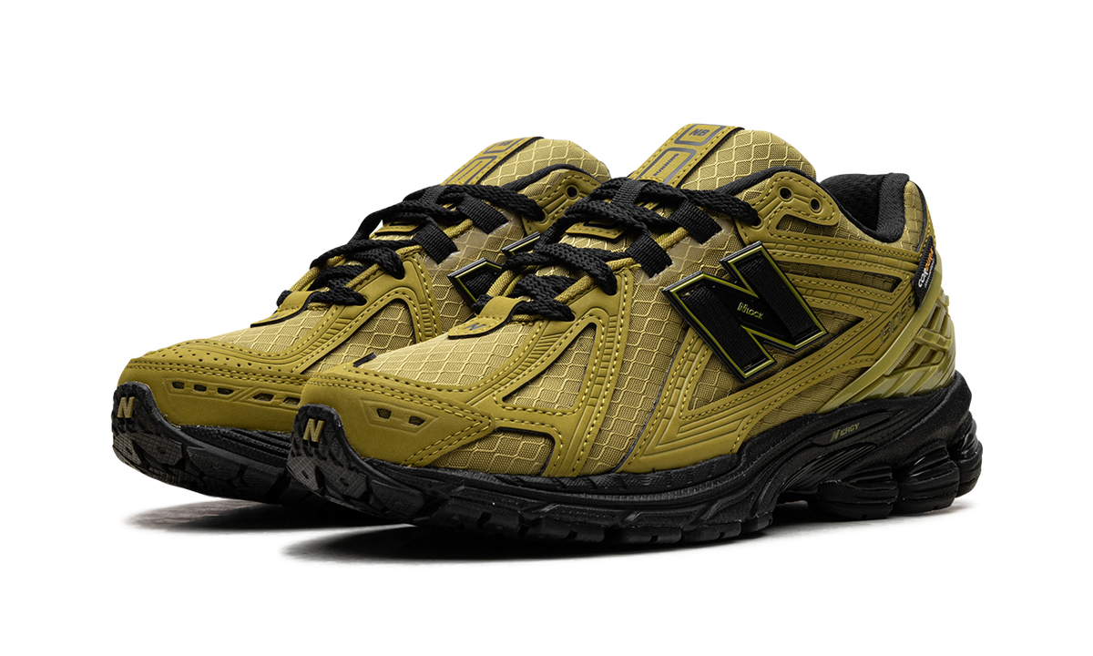 Overkicks - New Balance 1906R Cordura Marshland Black (M1906RWD) - vista trasera