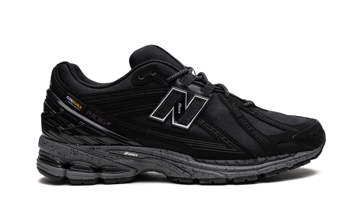 Overkicks - New Balance 1906R Cordura Pocket Black (M1906ROC) - detalle talón