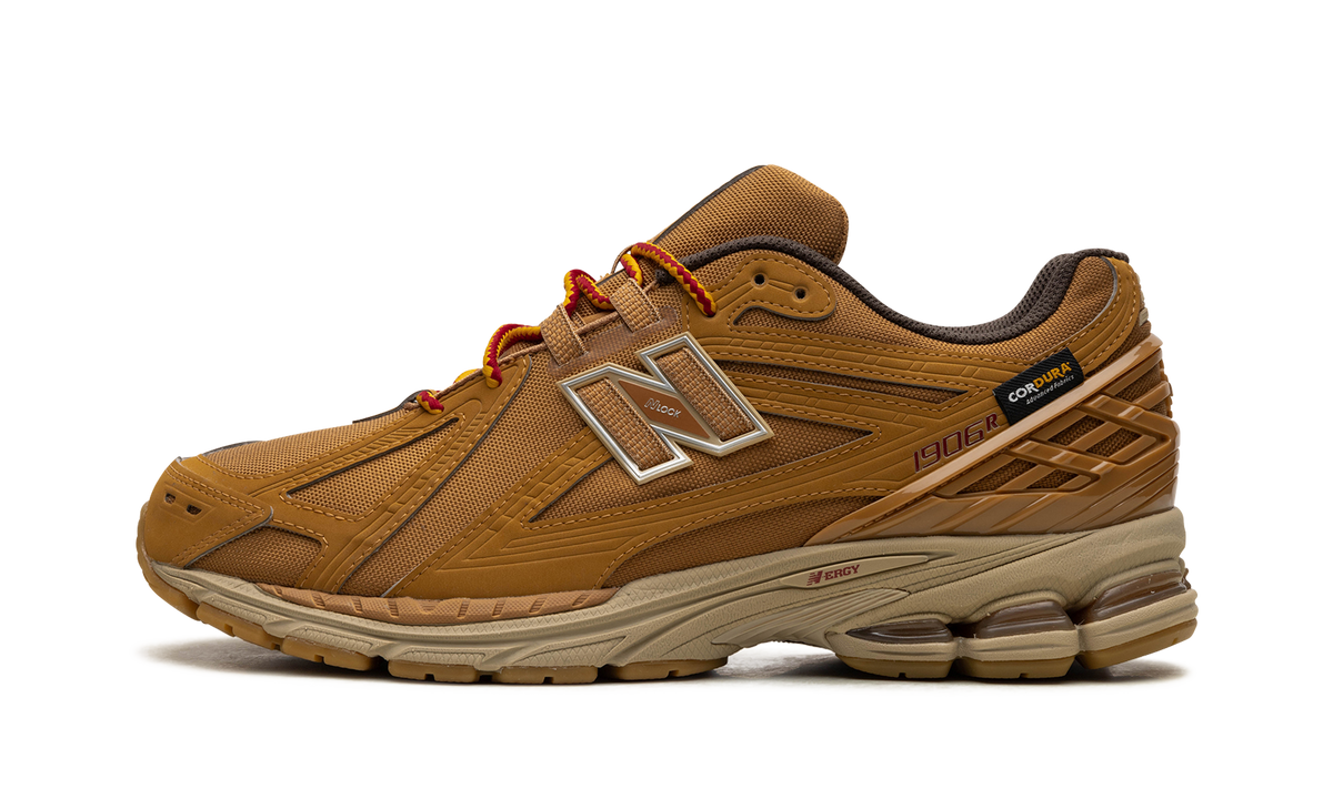 Overkicks - New Balance 1906R Cordura Pocket Wheat (M1906ROB) - vista lateral