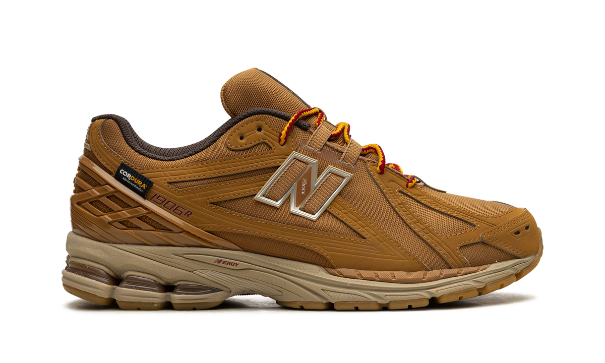 Overkicks - New Balance 1906R Cordura Pocket Wheat (M1906ROB) - detalle talón