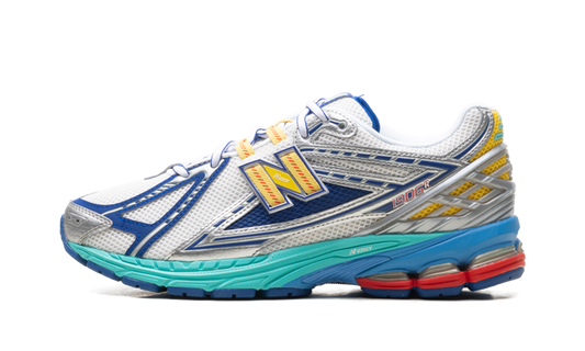 Overkicks - New Balance 1906R DTLR Moon Sign (U1906RMS) - vista lateral
