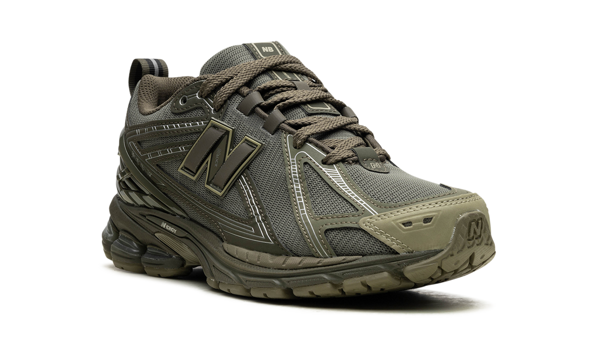Overkicks - New Balance 1906R Dark Moss (M1906RHB) - detalle lateral interior