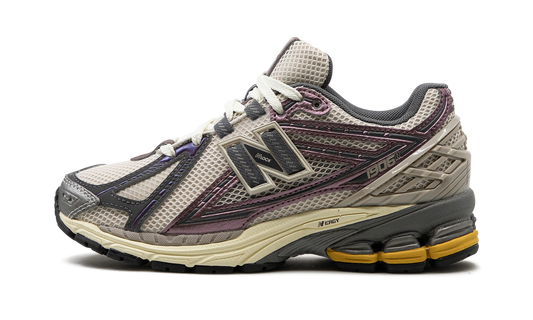 Overkicks - New Balance 1906R Licorice (M1906RRA) - vista lateral