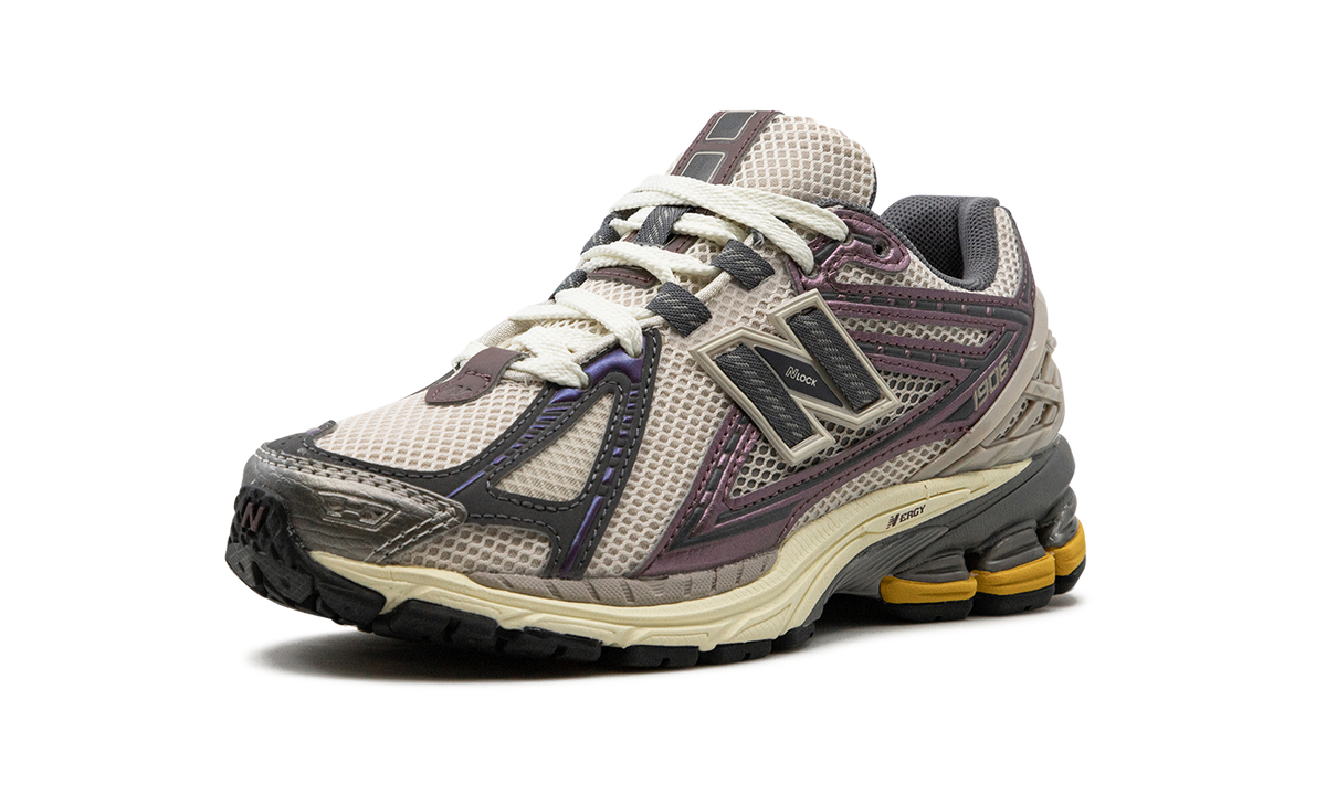 Overkicks - New Balance 1906R Licorice (M1906RRA) - detalle suela