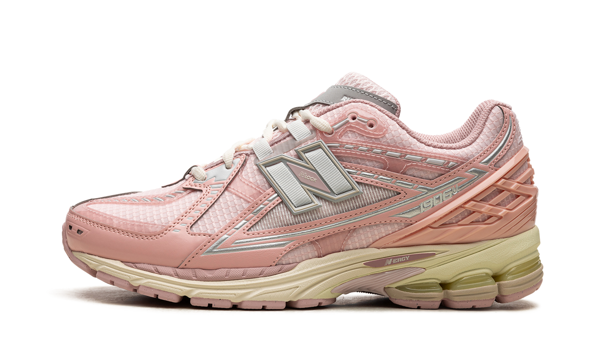 Overkicks - New Balance 1906R Lunar New Year Pink (M1906NLN) - vista lateral