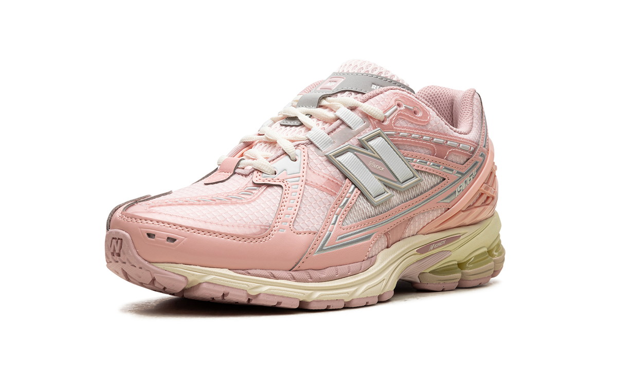Overkicks - New Balance 1906R Lunar New Year Pink (M1906NLN) - detalle suela
