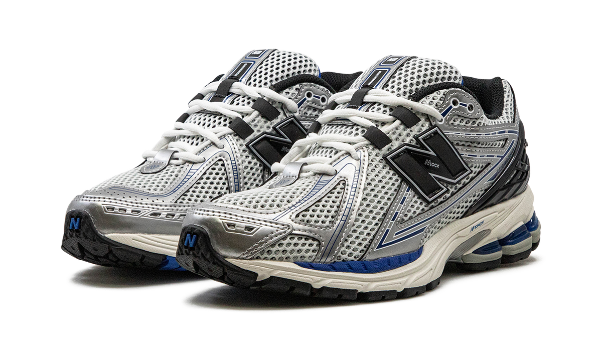 Overkicks - New Balance 1906R Metallic Silver Blue (M1906RCD) - vista trasera