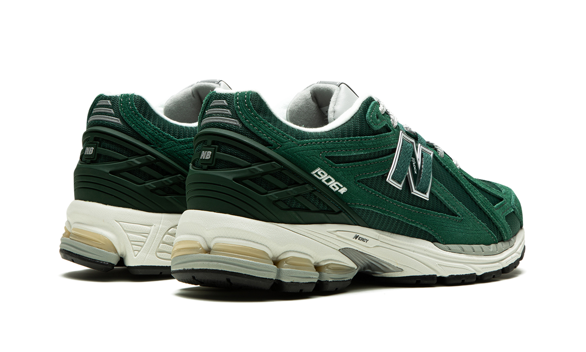 Overkicks - New Balance 1906R Nightwatch Green (M1906RX) - par completo