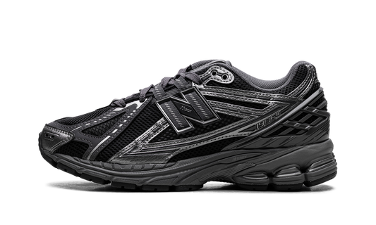 Overkicks - New Balance 1906R Phantom Dark Grey Metallic Silver (M1906RES) - vista lateral