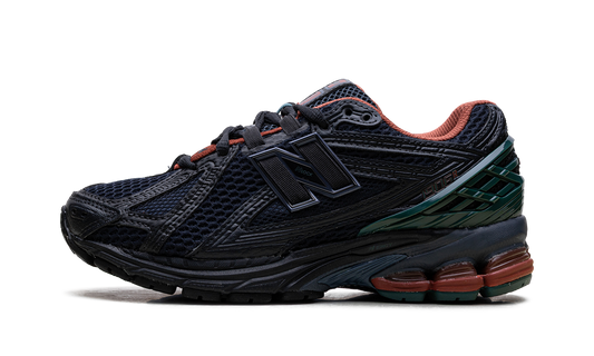 Overkicks - New Balance 1906R Phantom New Spruce (M1906RVC) - vista lateral