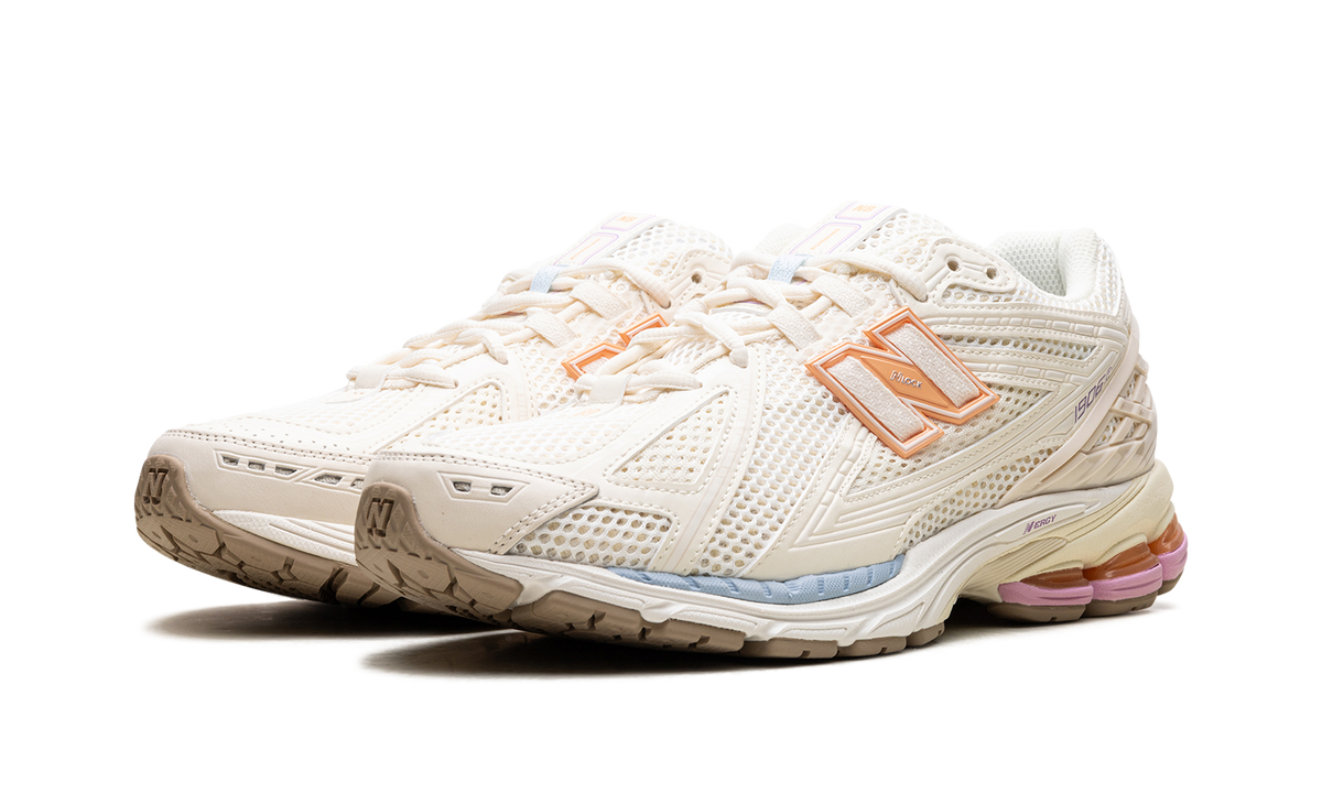 Overkicks - New Balance 1906R Pink Sugar (M1906RBP) - vista trasera