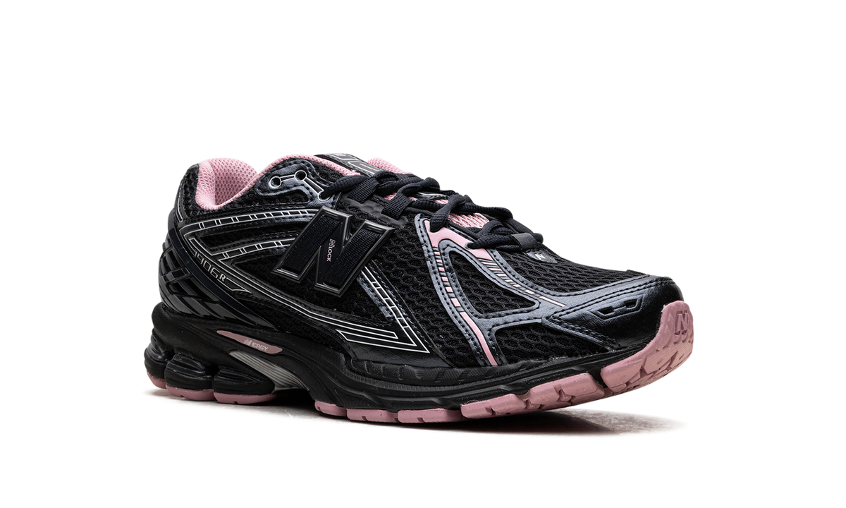 Overkicks - New Balance 1906R Pink Taffy (U1906RCU) - detalle lateral interior