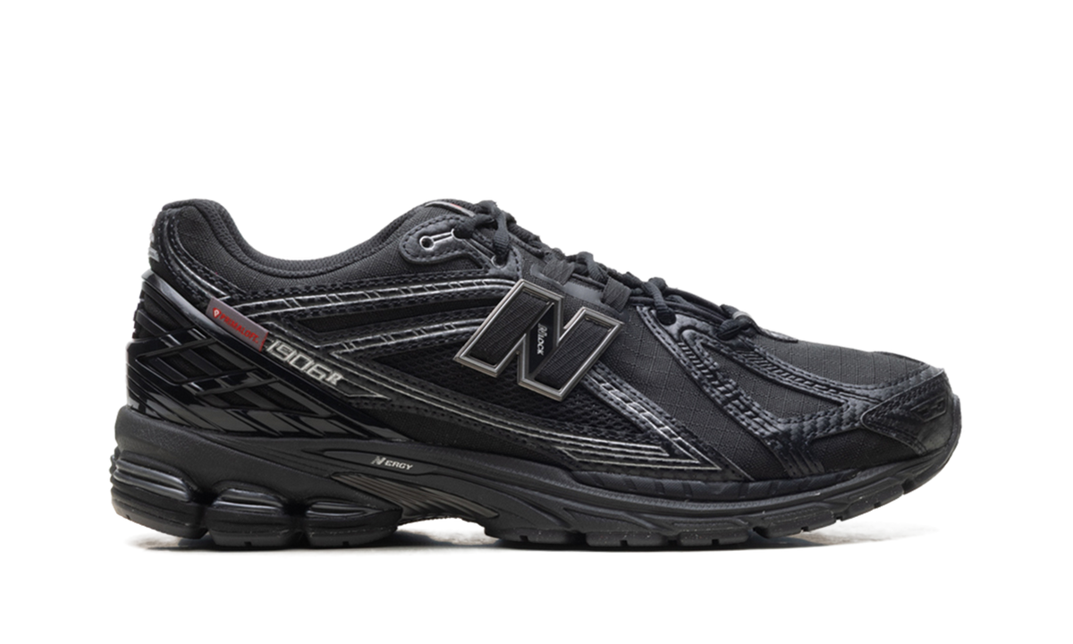 Overkicks - New Balance 1906R Primaloft Black Silver Metallic (U1906ROE) - detalle talón