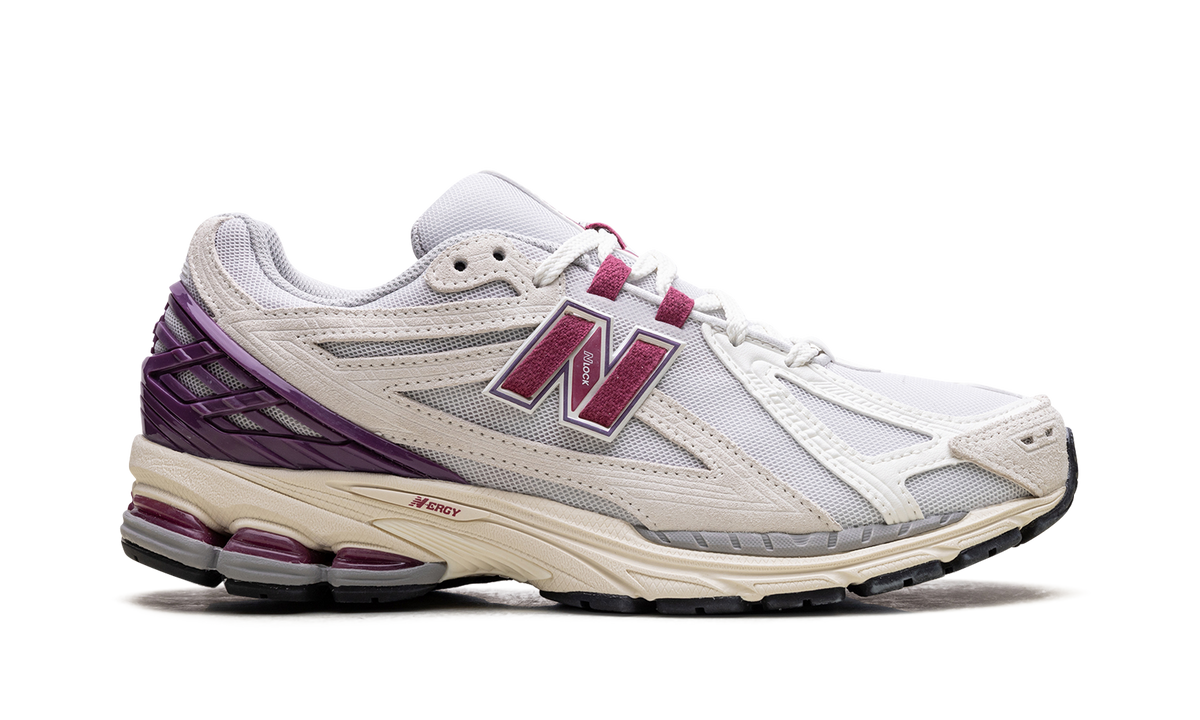 Overkicks - New Balance 1906R Sea Salt Radiant Purple (M1906REF) - detalle talón