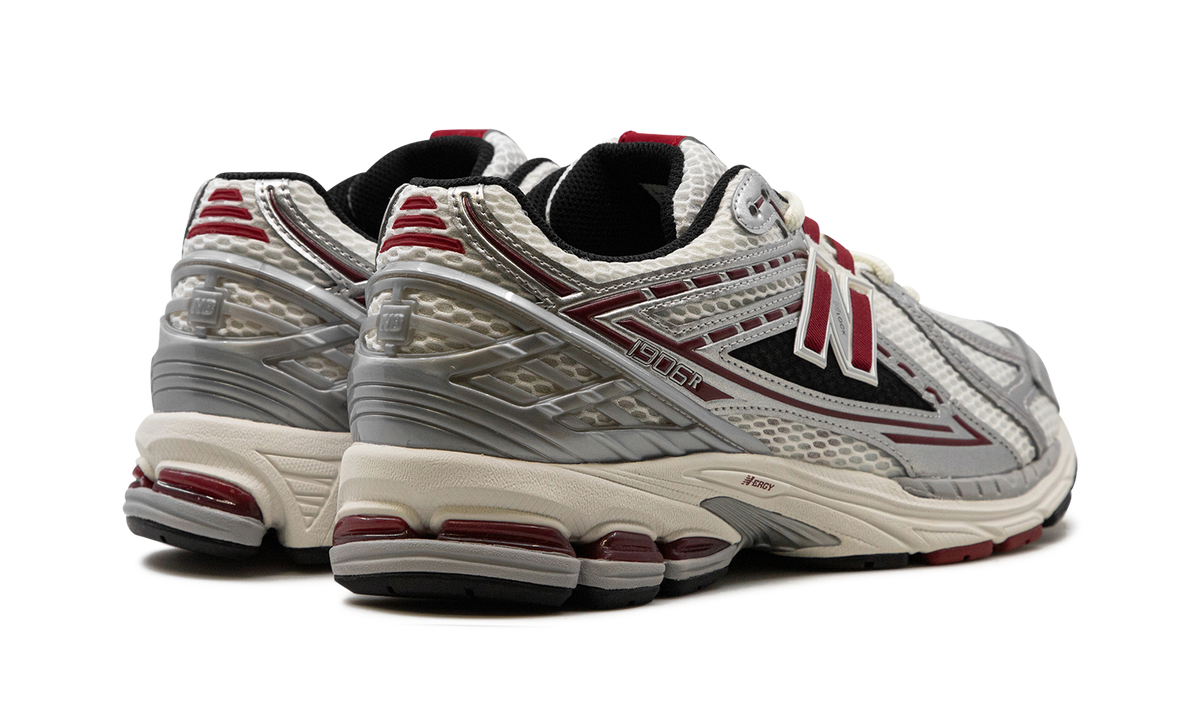 Overkicks - New Balance 1906R Silver Classic Crimson (M1906REA) - par completo