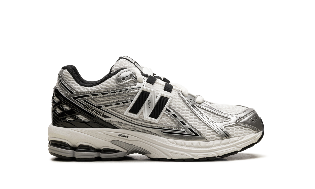 Overkicks - New Balance 1906R Silver Metallic Black (GS) (GC1906ER) - imagen 6