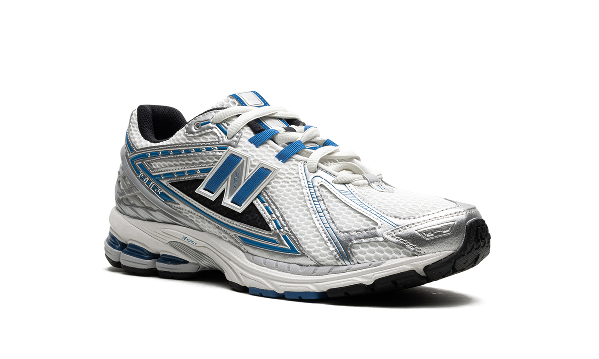 Overkicks - New Balance 1906R Silver Metallic Blue Agate (M1906REB) - detalle lateral interior
