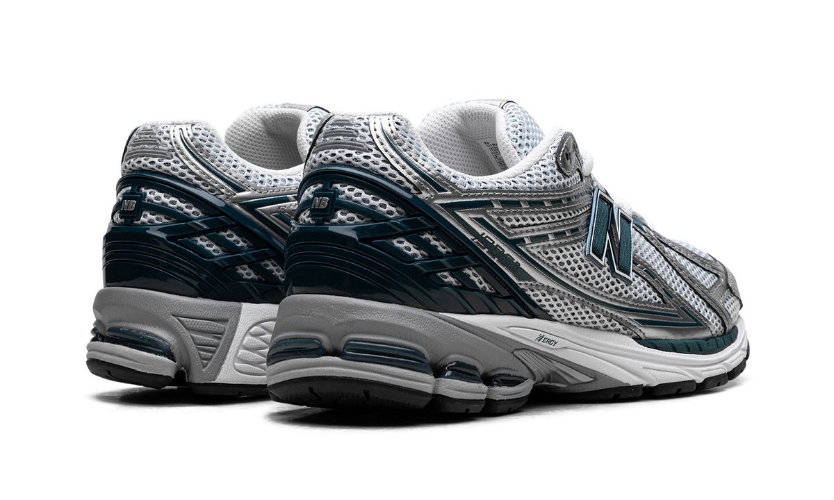 Overkicks - New Balance 1906R Silver Metallic Deep Ocean (U1906RCE) - par completo