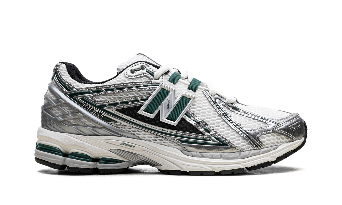 Overkicks - New Balance 1906R Silver Metallic Nightwatch Green (M1906REU) - detalle talón