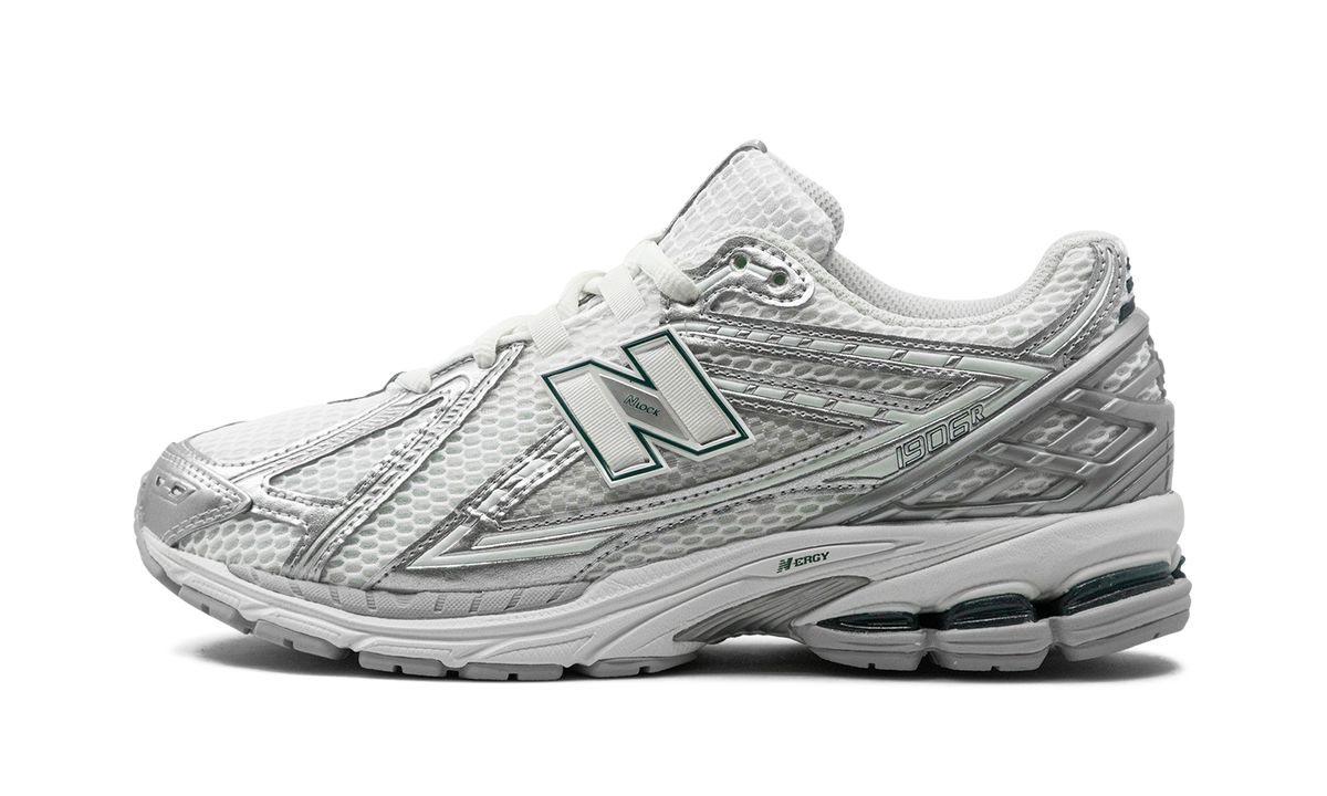 Overkicks - New Balance 1906R Silver Metallic Sea Salt (M1906REE) - vista lateral