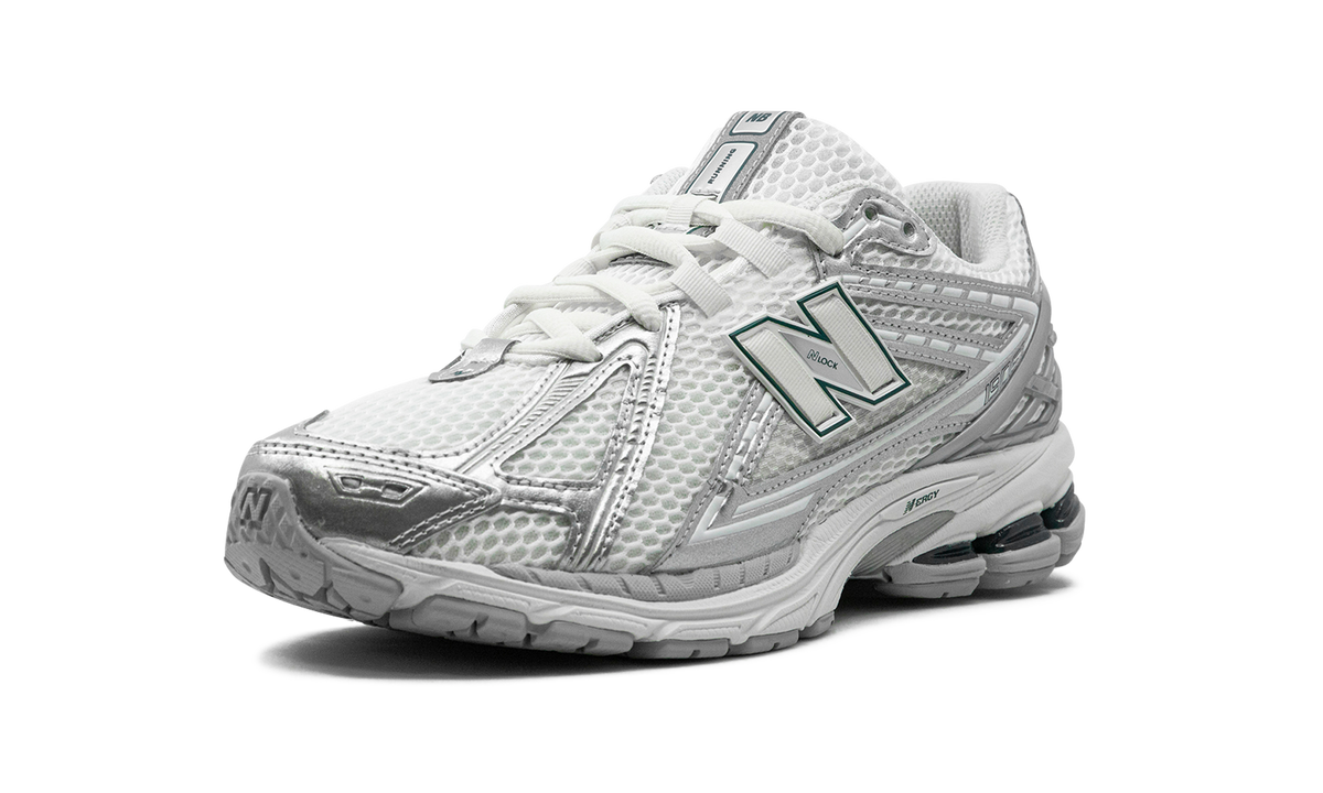 Overkicks - New Balance 1906R Silver Metallic Sea Salt (M1906REE) - detalle suela