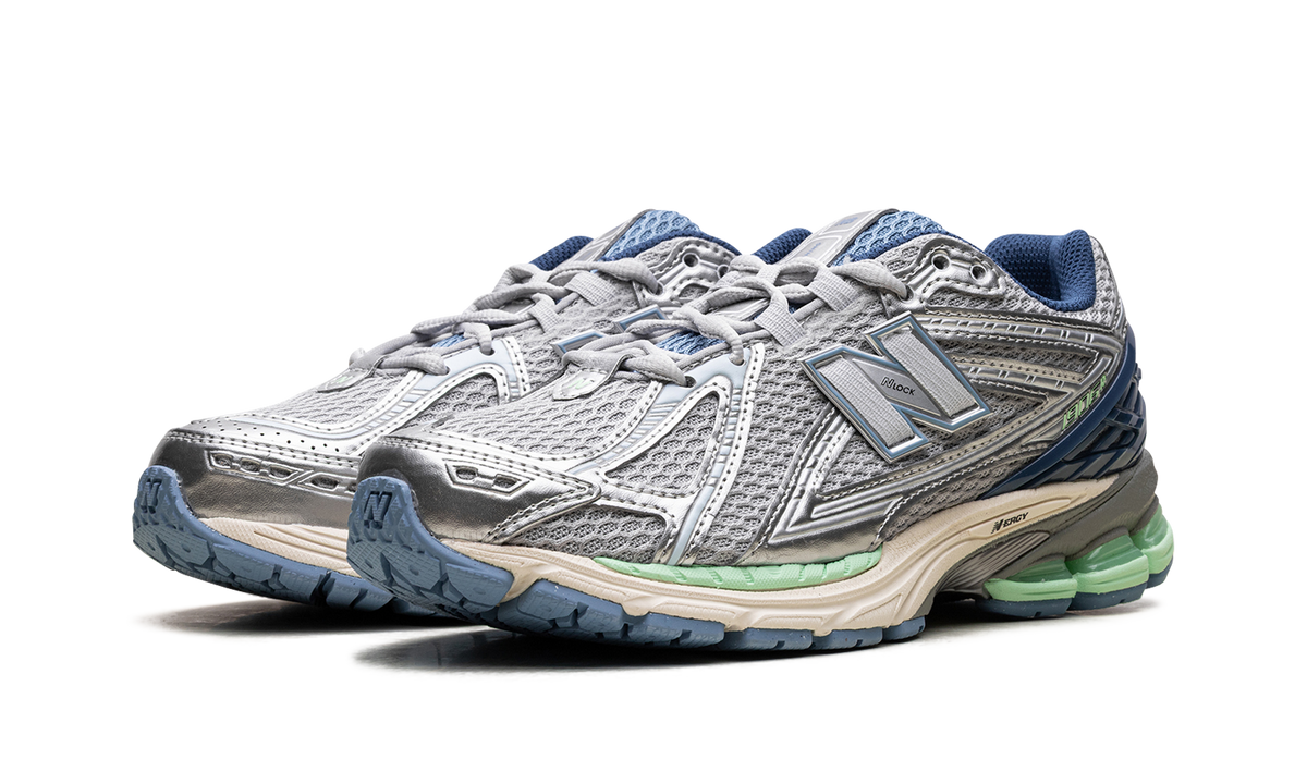 Overkicks - New Balance 1906R Still Water Lab Green (U1906RCR) - vista trasera
