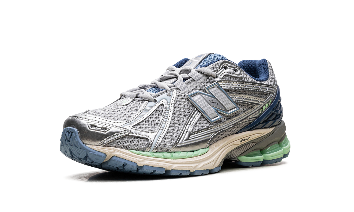 Overkicks - New Balance 1906R Still Water Lab Green (U1906RCR) - detalle suela