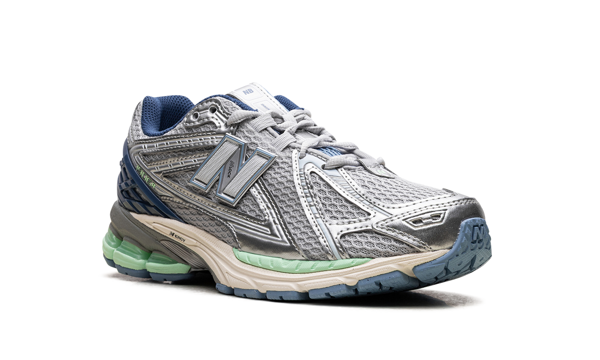 Overkicks - New Balance 1906R Still Water Lab Green (U1906RCR) - detalle lateral interior