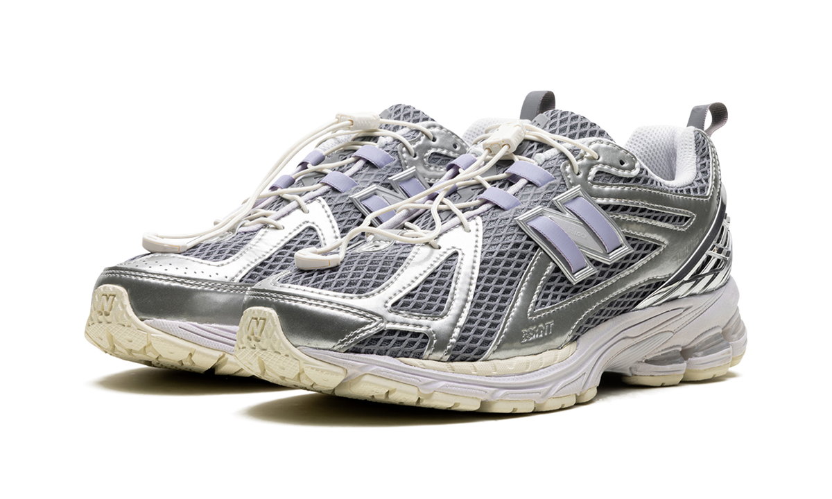 Overkicks - New Balance 1906R The Basement Day Chrome (M1906RBT) - vista trasera