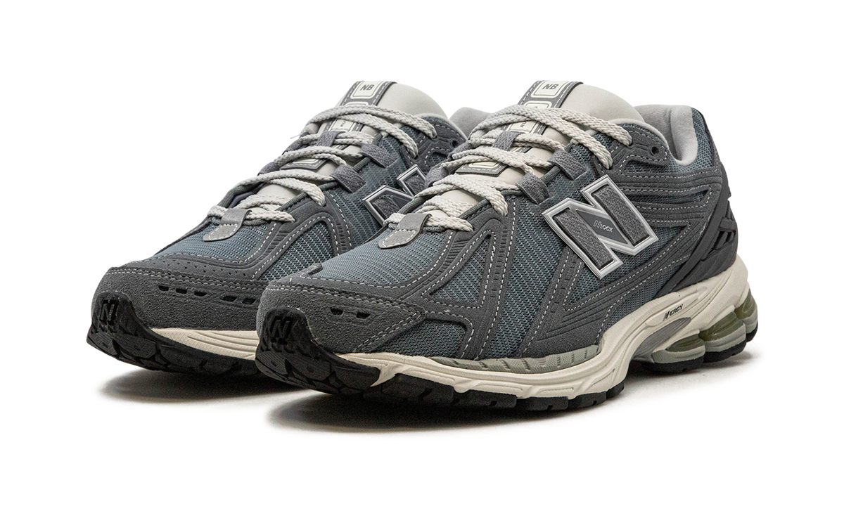 Overkicks - New Balance 1906R Titanium (M1906RV) - vista trasera