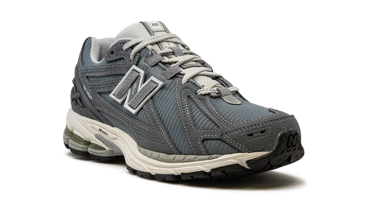 Overkicks - New Balance 1906R Titanium (M1906RV) - detalle lateral interior