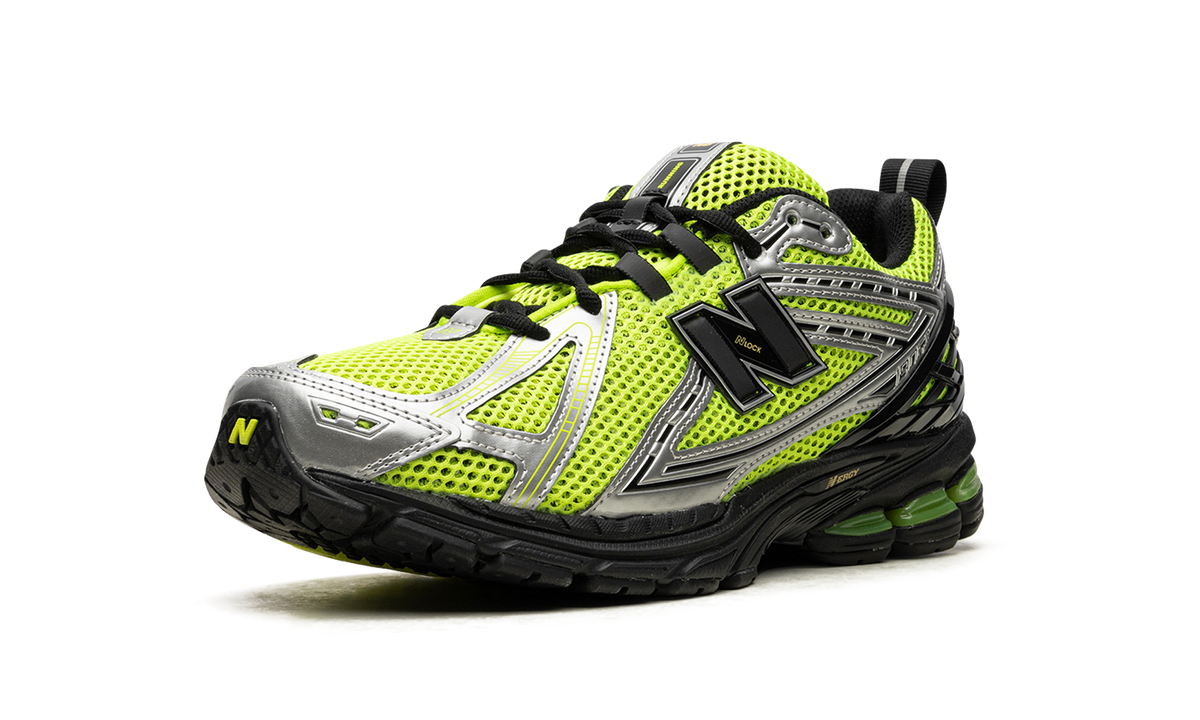 Overkicks - New Balance 1906R Volt Black (M1906RCG) - detalle suela