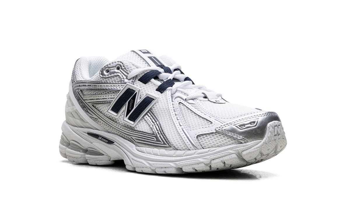 Overkicks - New Balance 1906R White Navy Silver Metallic (U1906RCM) - detalle lateral interior